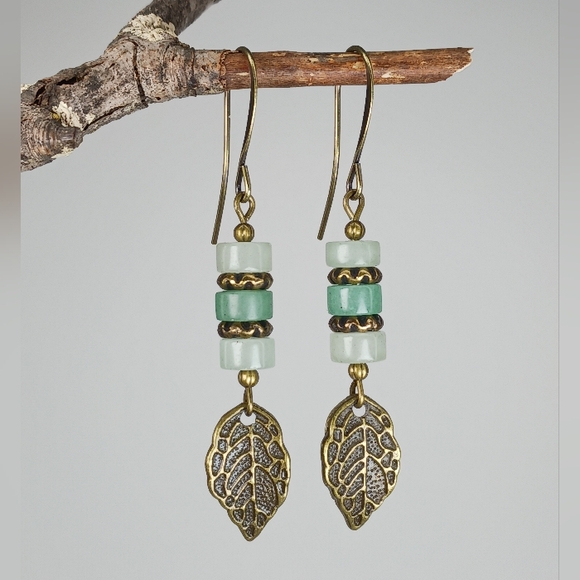 HAND CRAFTED Boho Vintage Style Green Aventurine Brass Leaf Dangle Earrings - Picture 4 of 6